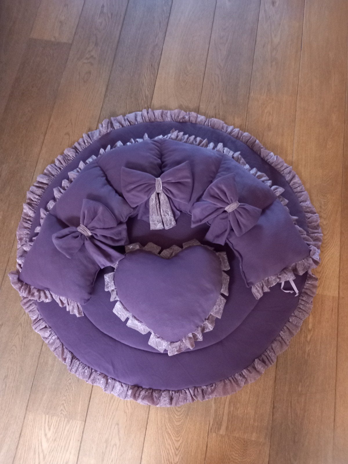 NIEUW! Handgemaakte Boxaankleding Obergine met Baby Nest, Ophalen of Verzenden
