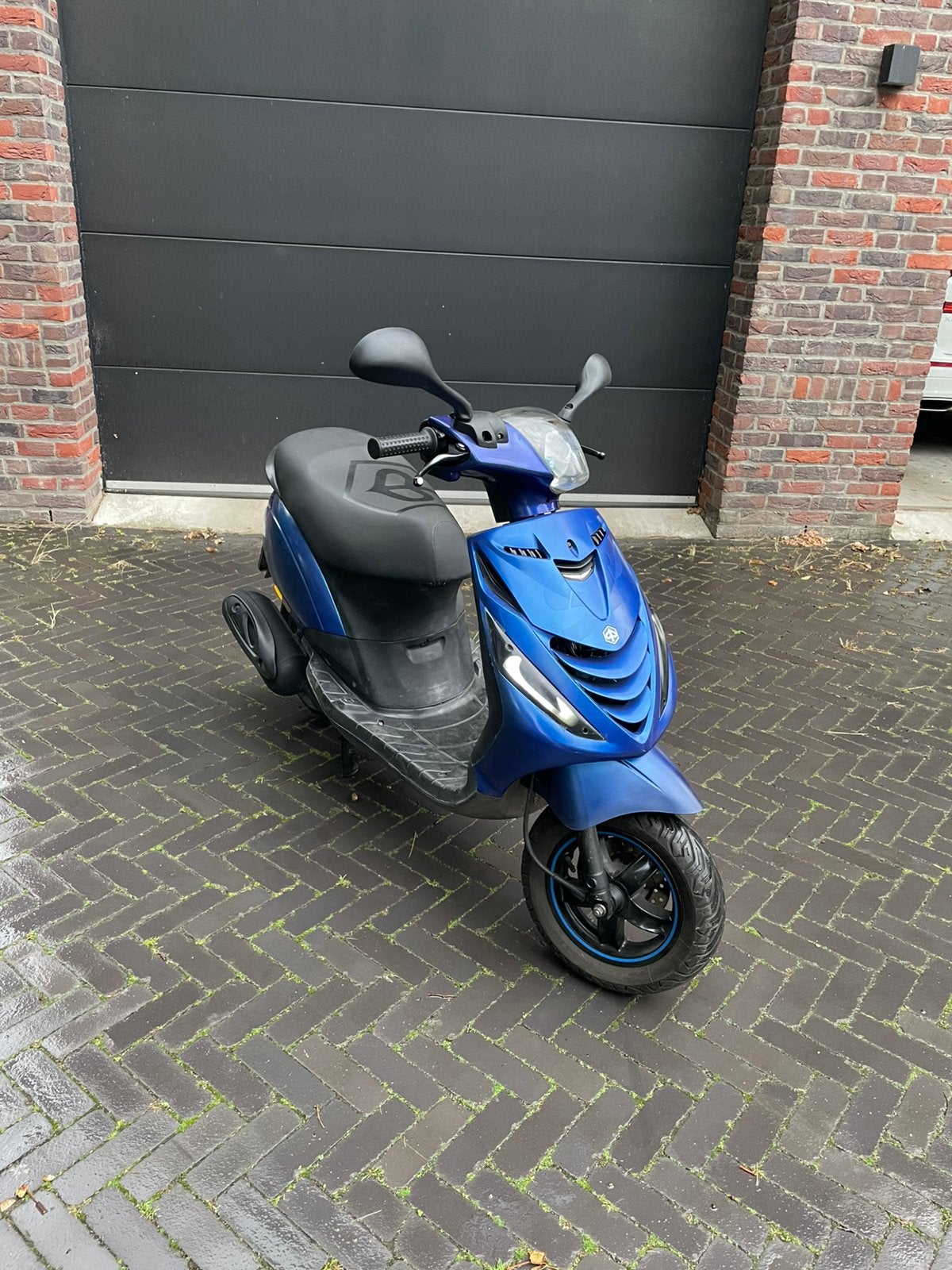 Piaggio zip 80cc, Fietsen en Brommers, Zip, Ophalen of Verzenden, Zo goed als nieuw, 80 cc