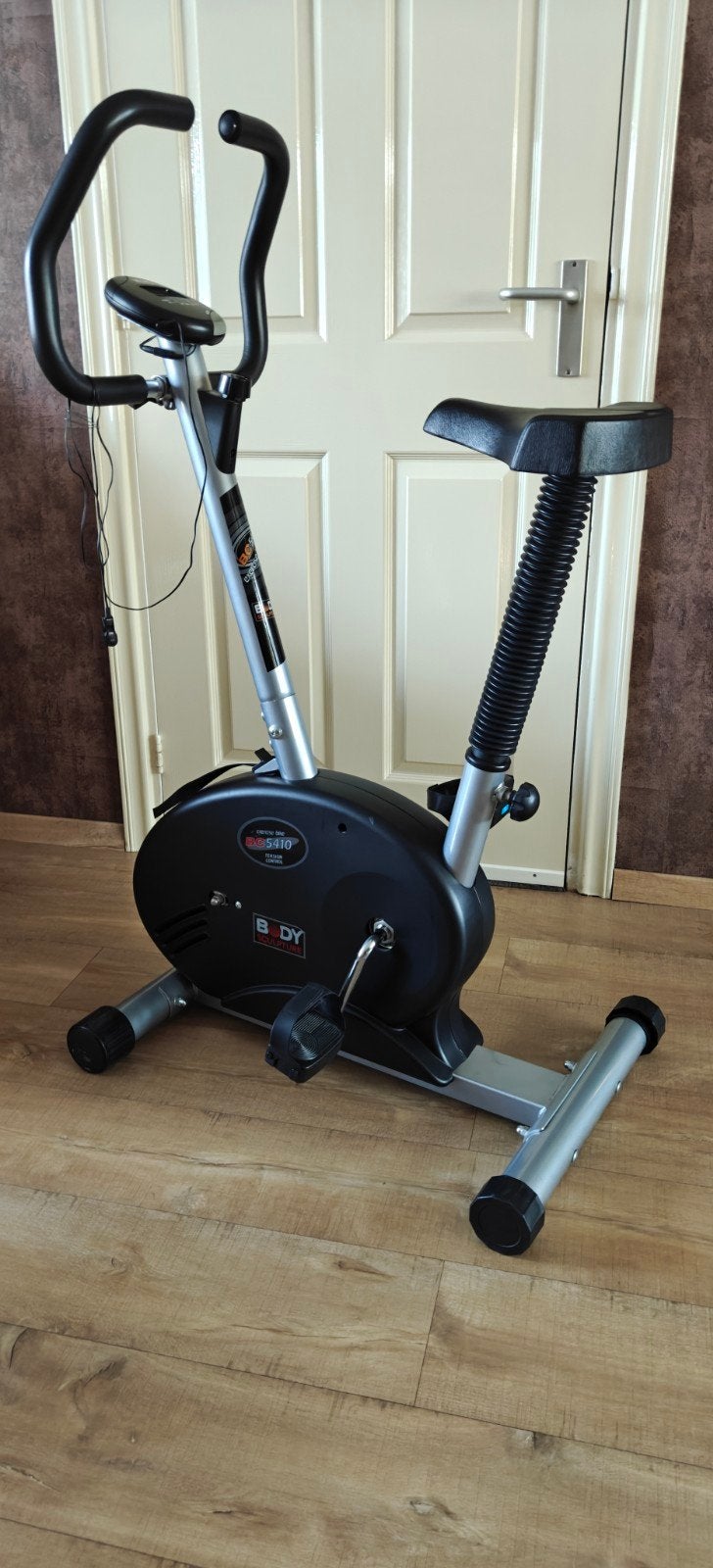 Hometrainer Body sculpture