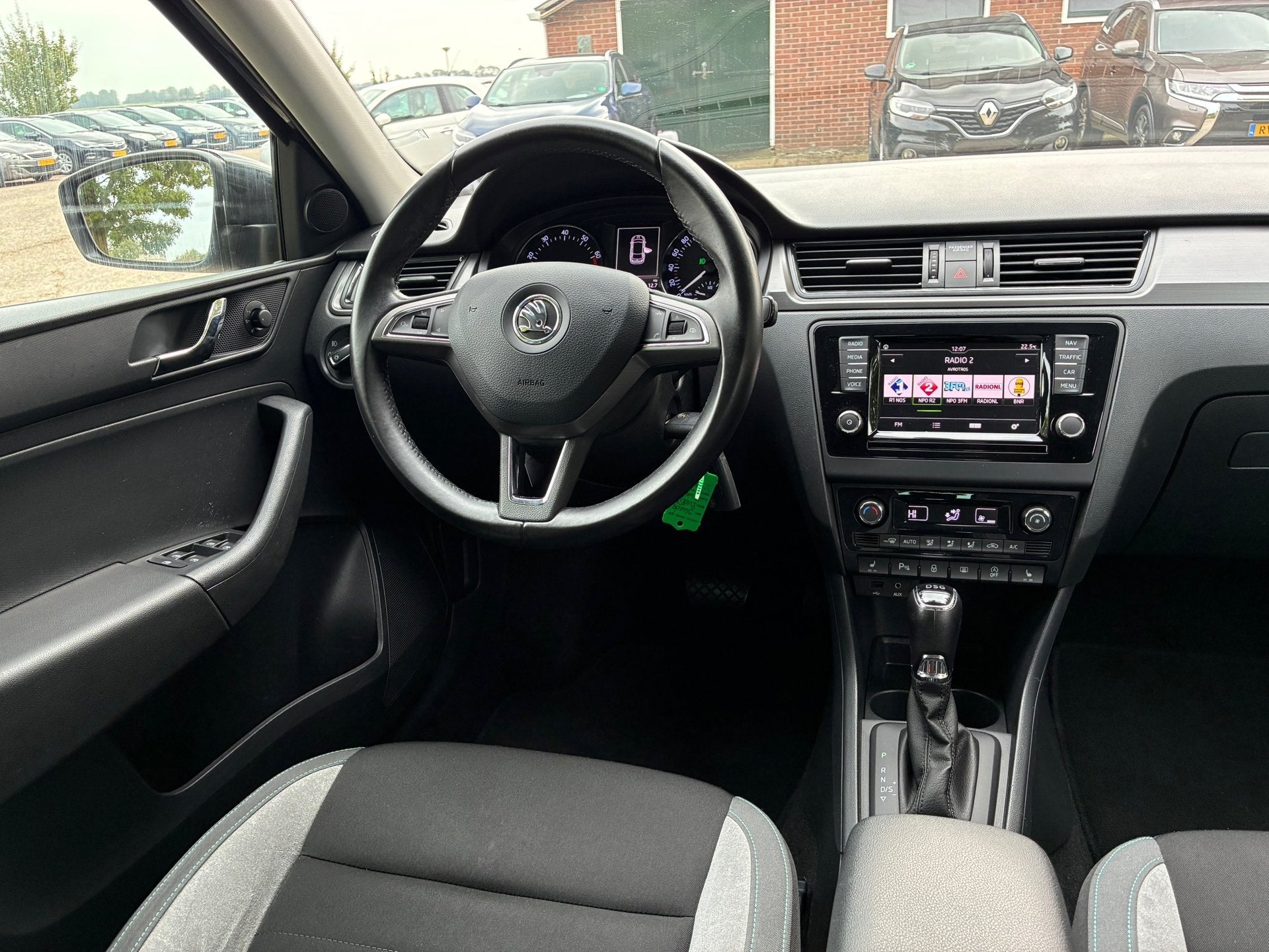 Skoda Rapid Spaceback 1.2 TSI Automaat | 1e eigenaar | Navi, Auto's, Dealer onderhouden, Stof, Gebruikt, 4 cilinders