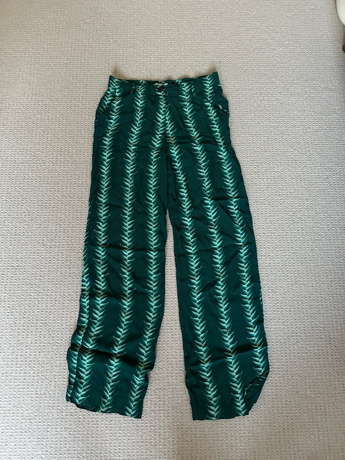 Fabienne Chapot broek met groene print, maat 38, Kleding | Dames, Maat 38/40 (M), Verzenden, Zo goed als nieuw, Lang