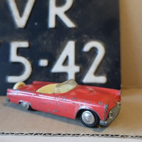 Ford Thunderbird 1:43 Tekno Made in Denmark, Ophalen of Verzenden, Gebruikt, Auto, Overige merken