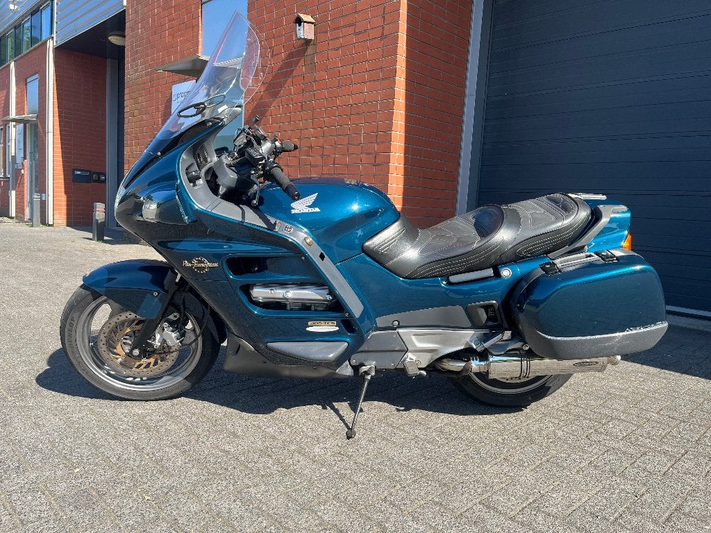 Motor Honda Pan European ST1100 ABS-TCS (92.420km), 4 cilinders, Motorrijbewijs A, Gebruikt, Particulier