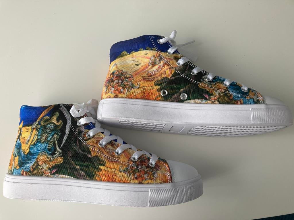 Terry Pratchett - Josh Kirby sneaker maat 38 en maat 36,5, Kleding | Dames, Schoenen, Overige kleuren, Nieuw, Ophalen of Verzenden