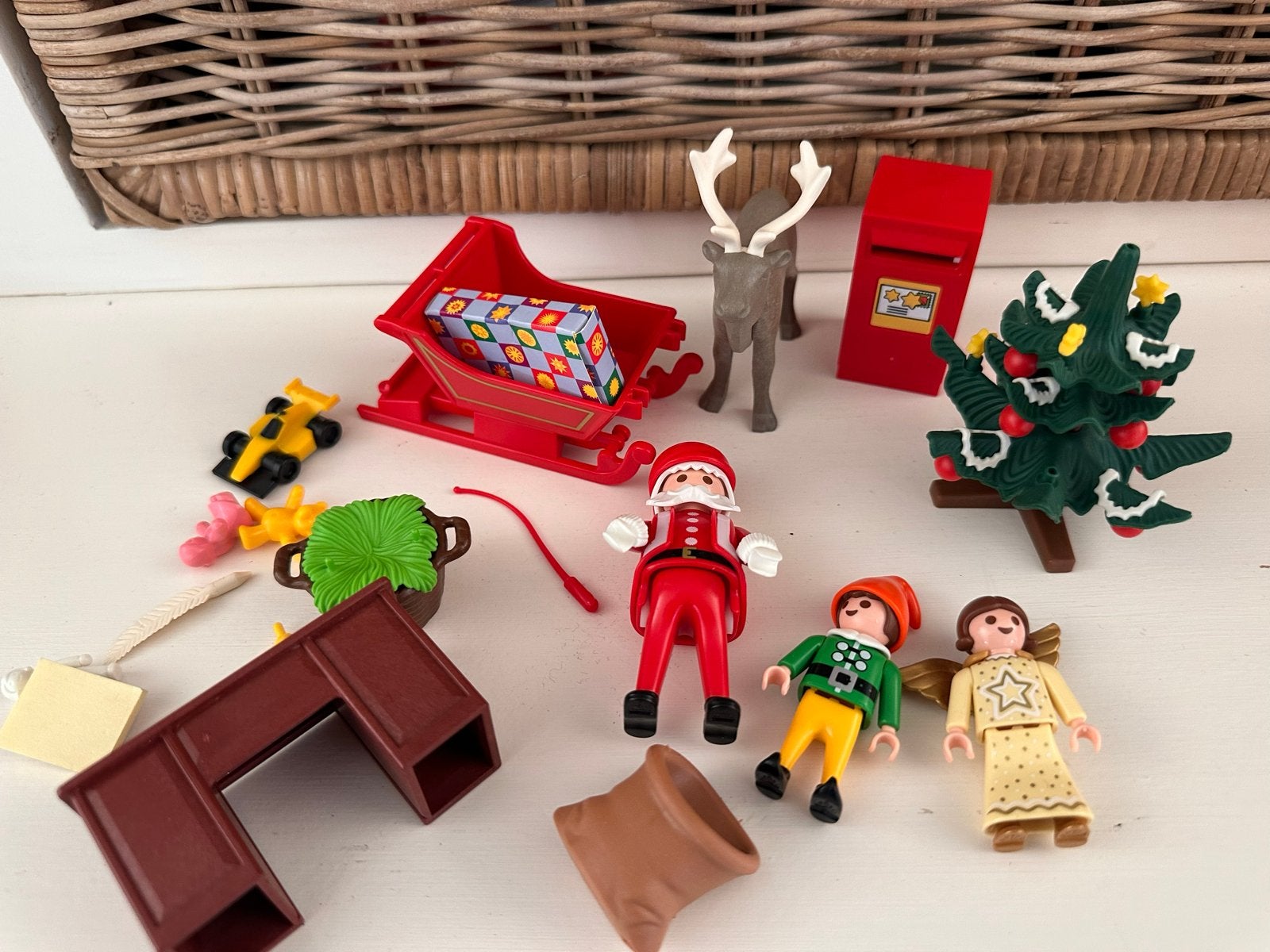 Playmobil Kerstset: Kerstman, rendier, kerstboom en meer, Ophalen of Verzenden, Gebruikt