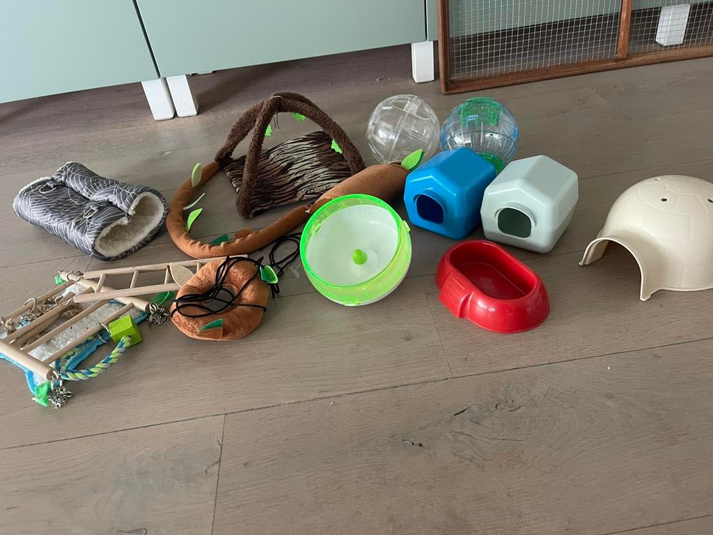 Hamster huisjes/speelgoed, Ophalen, Zo goed als nieuw