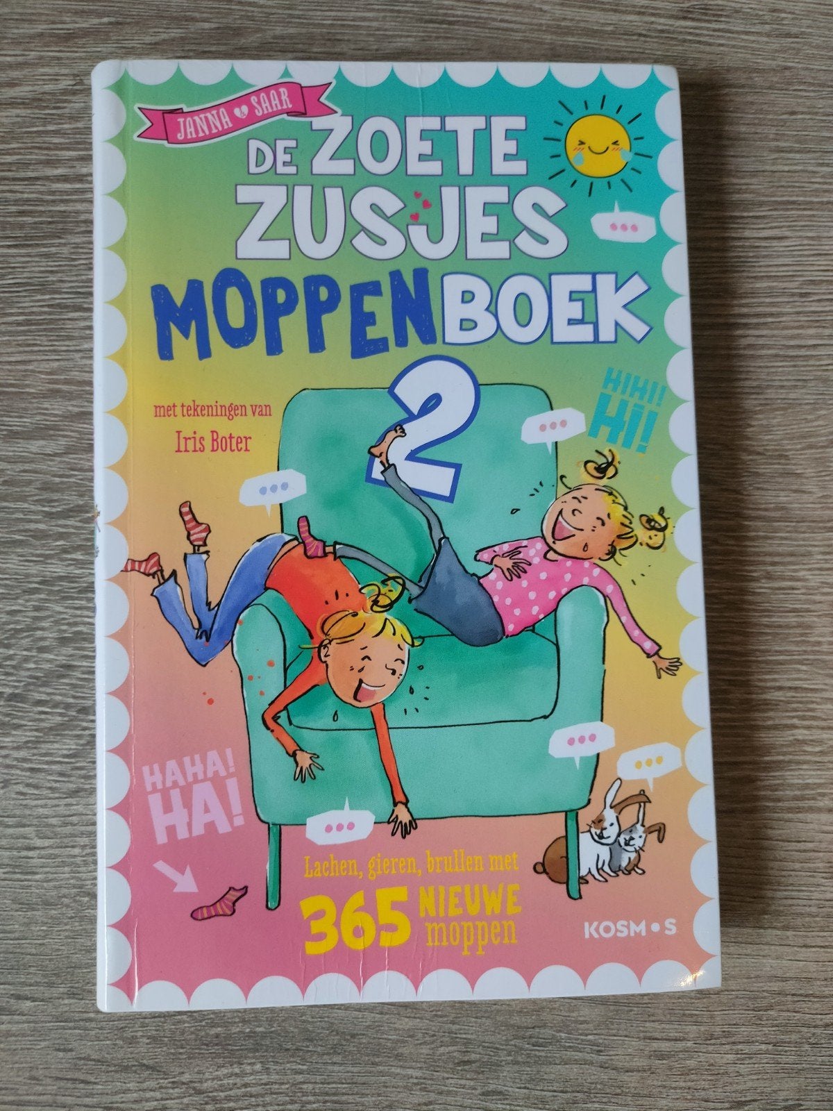 De Zoete Zusjes Moppenboek 2 - Janna & Saar, Ophalen of Verzenden, Zo goed als nieuw, Janna & Saar, Fictie algemeen