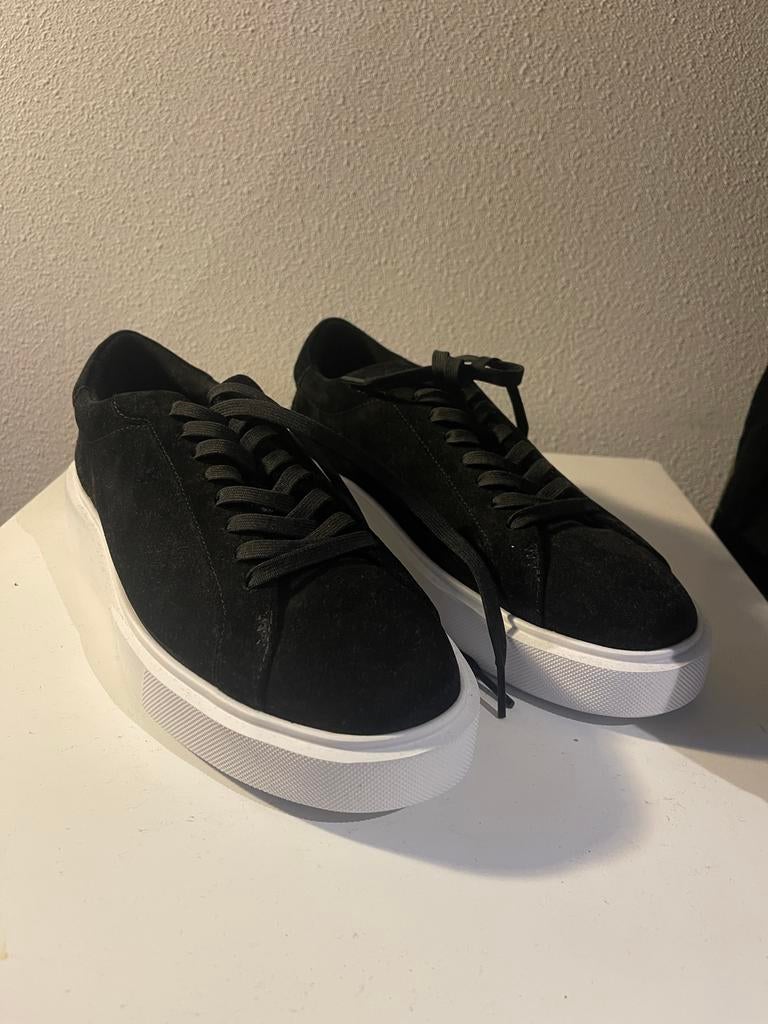 ICON The Classic Suede Trainer - Zwart - Maat 44, Ophalen of Verzenden, Zo goed als nieuw, Zwart, Sneakers of Gympen