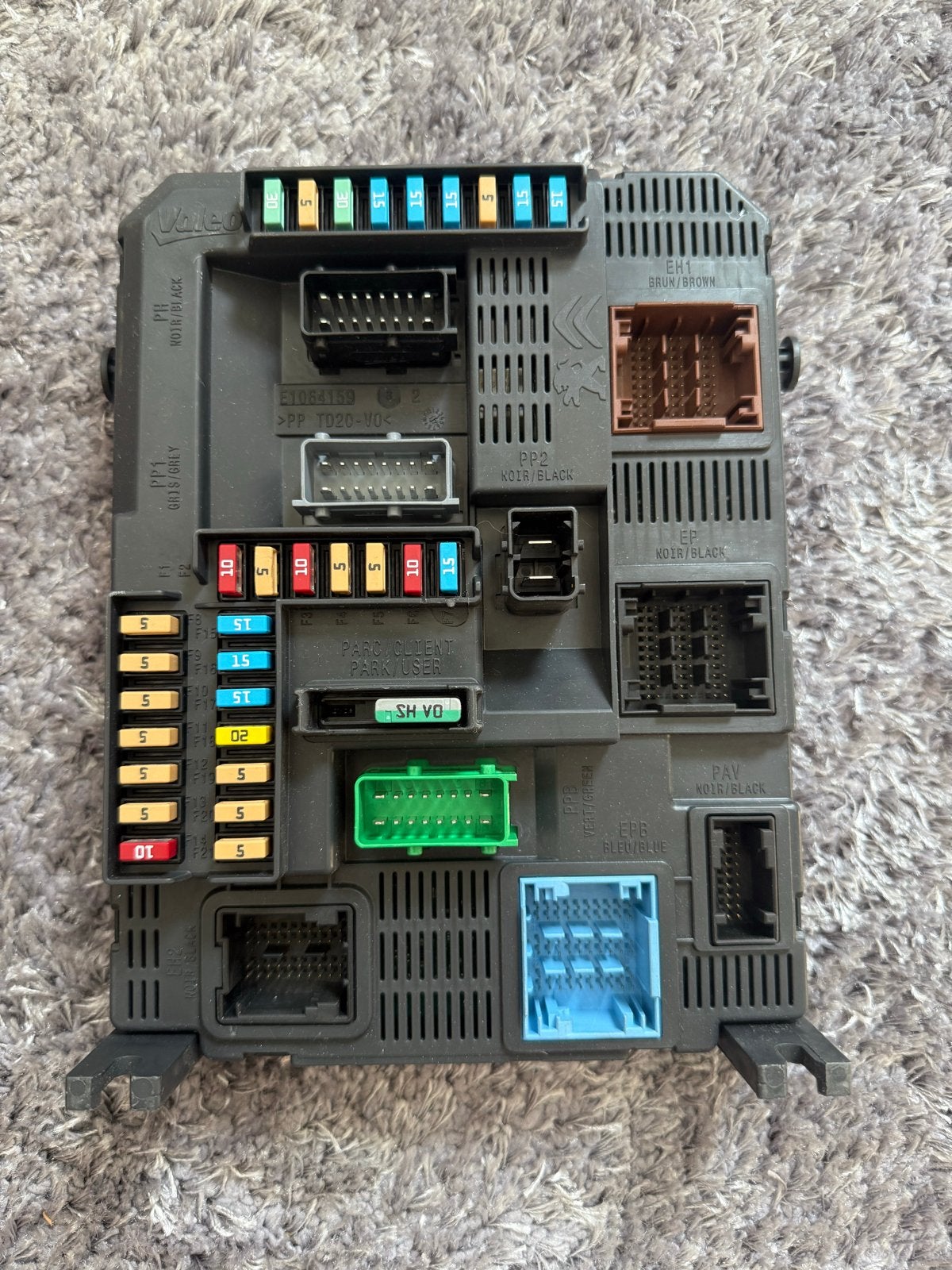 Originele Zekeringkast 9807531680 - Volledig Functioneel, Ophalen of Verzenden, Gebruikt, Citroën