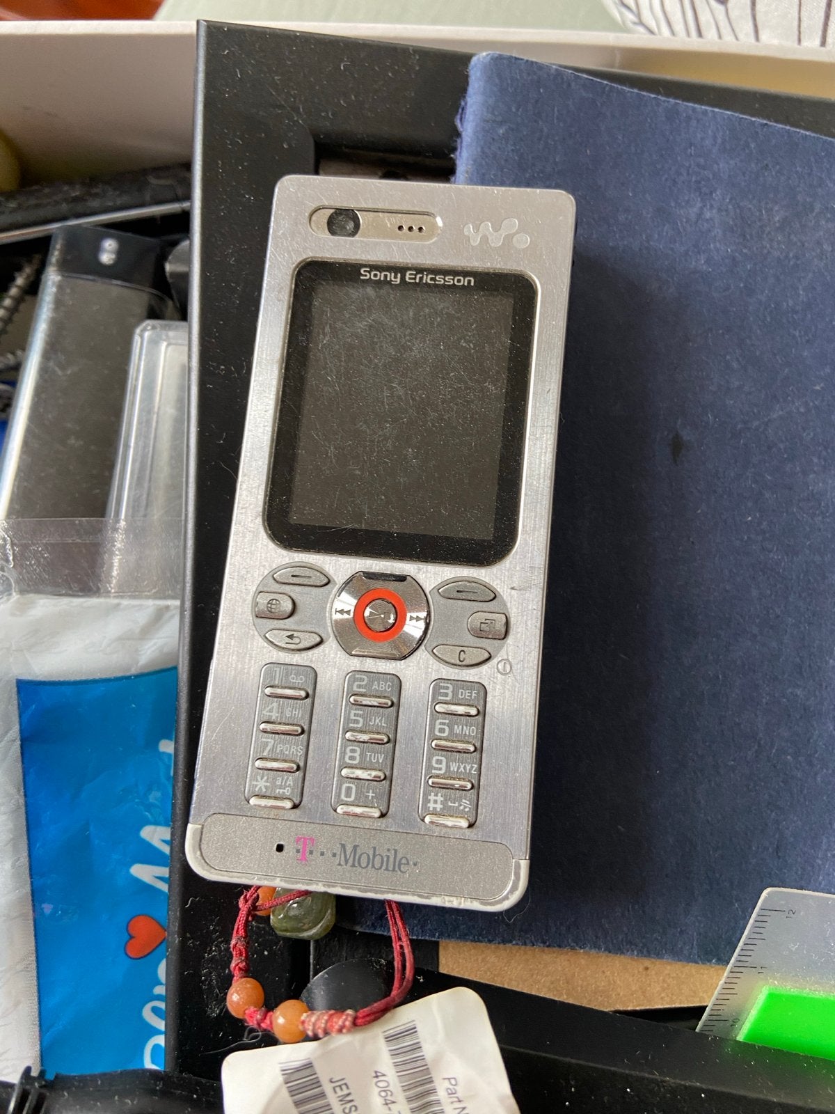 Sony Ericsson W880i - Klassieke Walkman Telefoon, Telecommunicatie, Mobiele telefoons | Sony, Gebruikt, Overige systemen, Fysiek toetsenbord