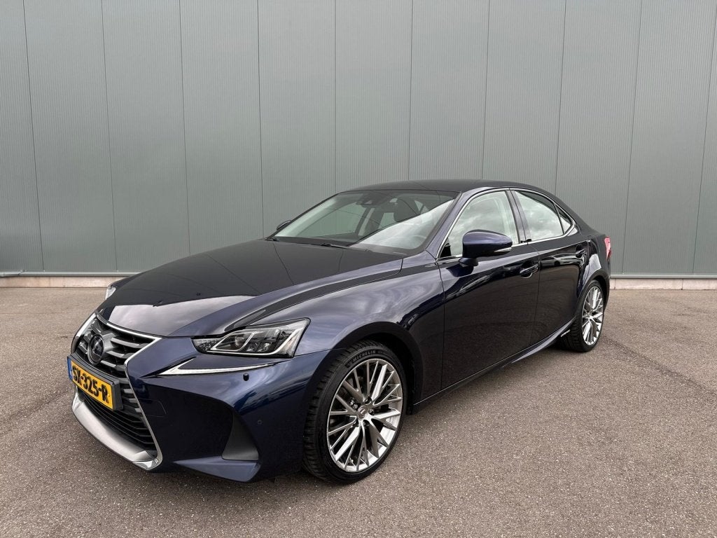 Lexus IS 300h Hybrid Lux. L. KEYLESS | CAMERA | NAP !, Auto's, Automaat, 181 pk, Blauw, Bedrijf
