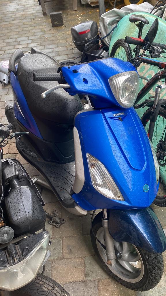 piaggio fly, Ophalen of Verzenden, Zo goed als nieuw, Benzine, Fly