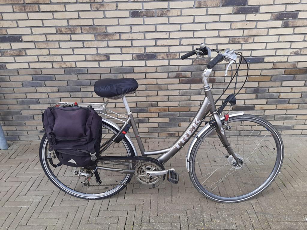 Trek damesfiets met lage instap en versnellingen, Fietsen en Brommers, Fietsen | Dames | Damesfietsen, Gebruikt, Velgrem, Versnellingen