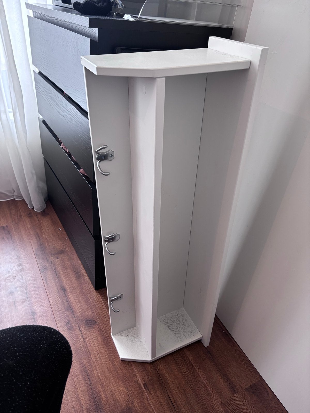 Witte kast met haken voor commode of andere doeleinden, Ophalen, Gebruikt