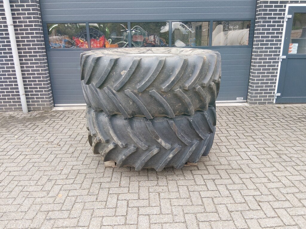 Case-IH Wielen 650/65 R38, CNH Indust, https://www.caseih.com/nl-be/netherlands/de-wereld-van-case-ih/contacteer, Werksstraße 1
4300  Sankt Valentin, AT