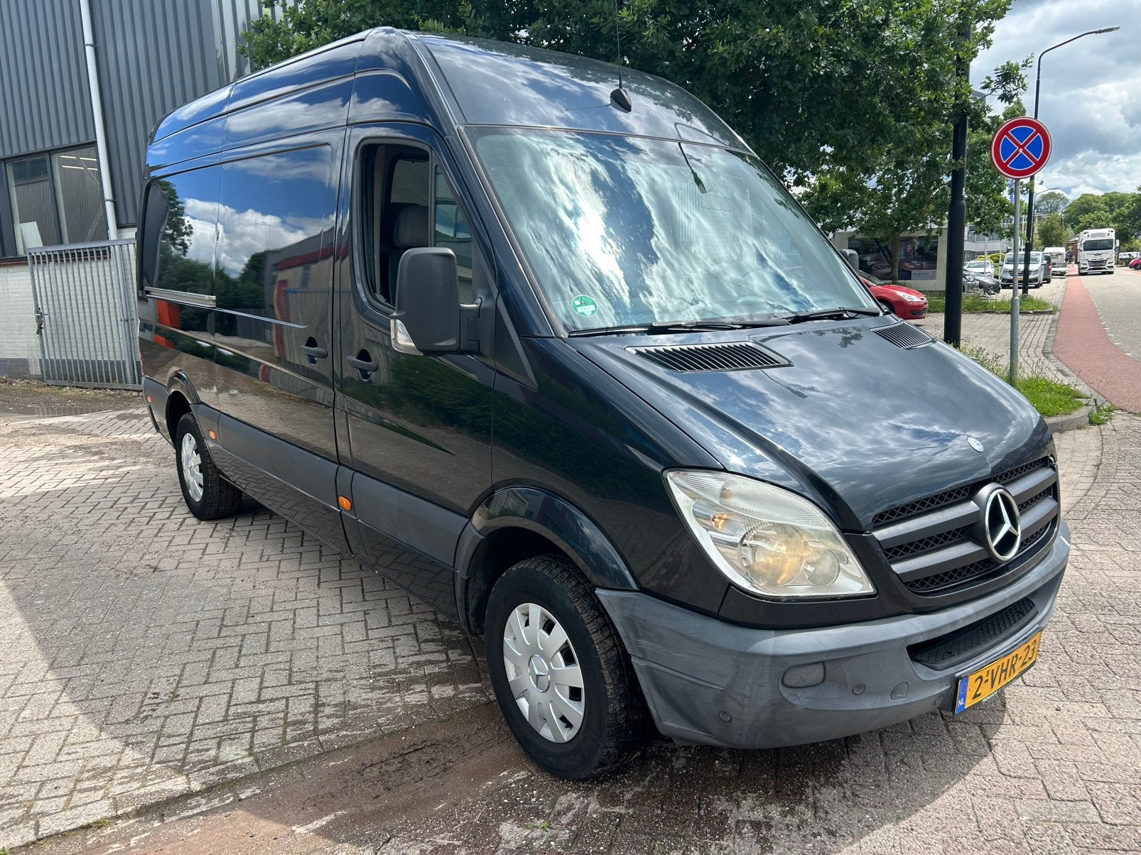 Mercedes-Benz Sprinter EURO 5 L2/H2 2.1 216 CDI 2010, Auto's, Automaat, Euro 5, Zwart, 4 cilinders