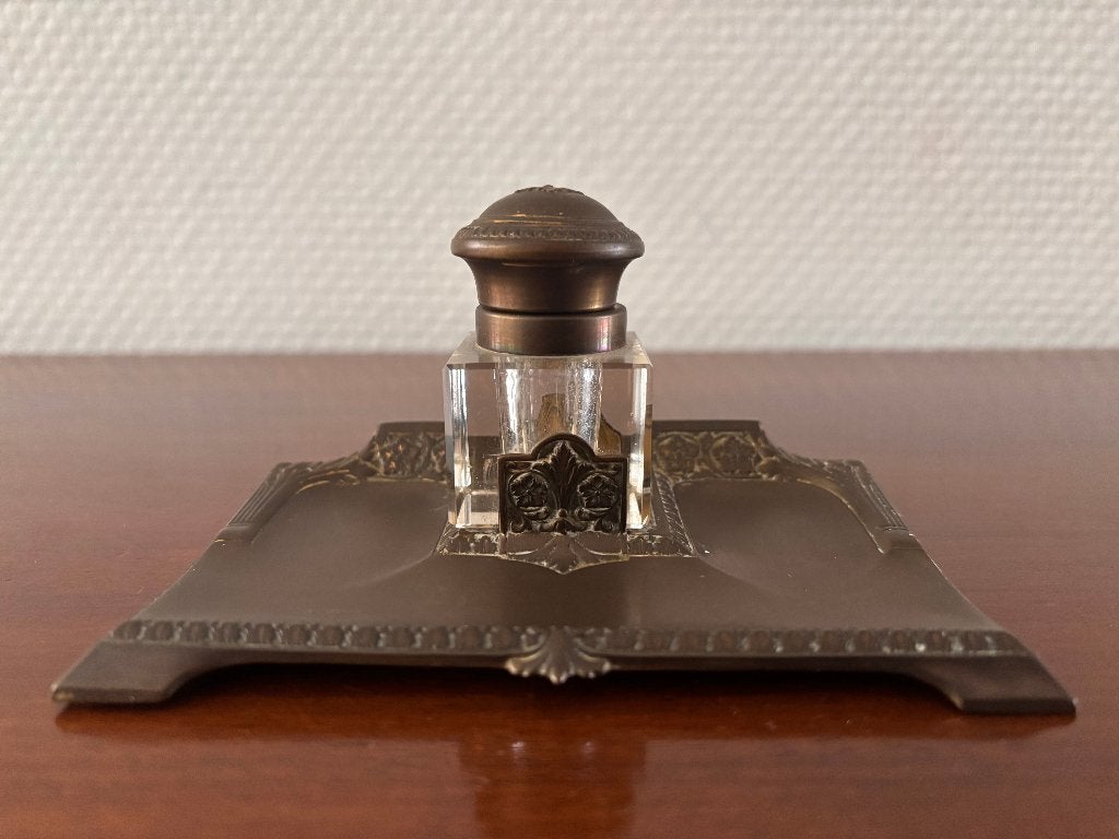 Jugendstil inktpotje van glas op koperen onderstel., Ophalen of Verzenden