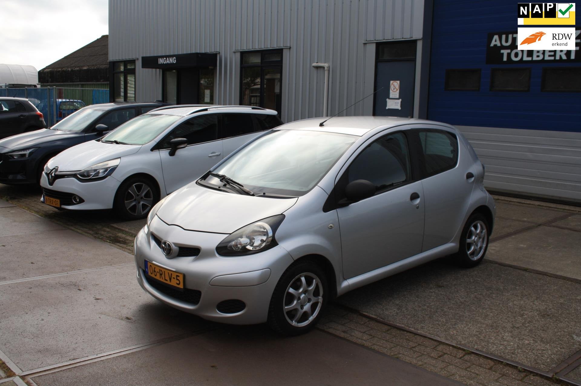 Toyota Aygo 1.0-12V Now *AIRCO*BJ'11*5-DRS*NW-APK*, Voorwielaandrijving, Euro 5, Stof, Gebruikt