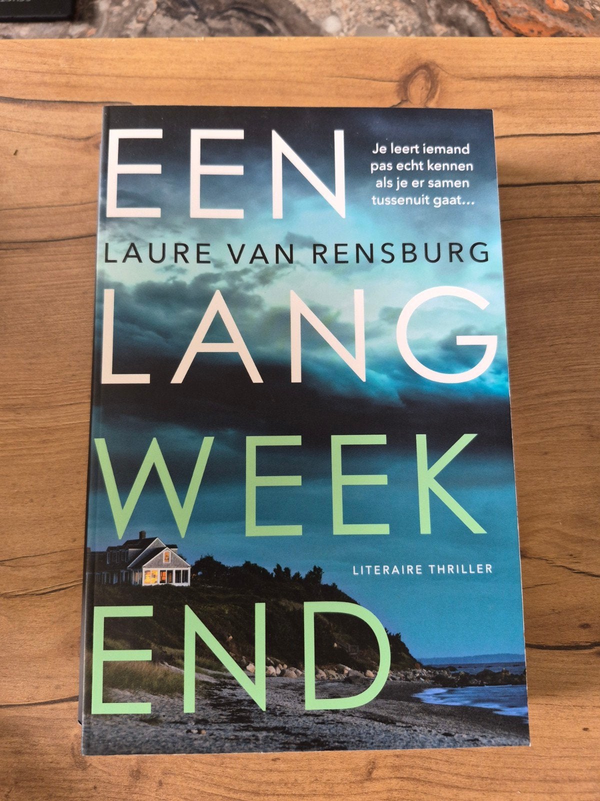 Een Lang Weekend - Laure van Rensburg (Literaire Thriller), Ophalen of Verzenden, Gelezen, Laure van Rensburg