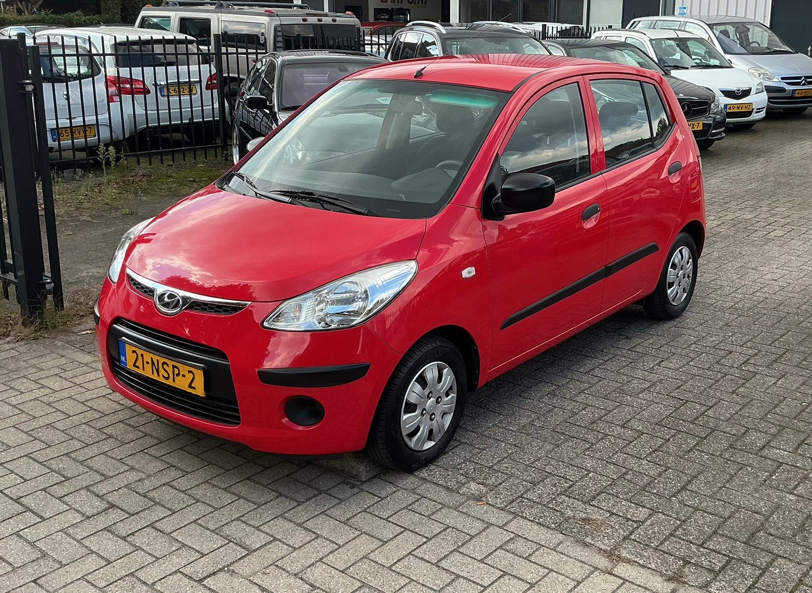 Hyundai i10 1.1 I 5DR 2010 Rood|NAP|AIRCO|APK’27|ELEK’RAMEN, Auto's, 31 €/maand, 4 cilinders, 400 kg, Origineel Nederlands