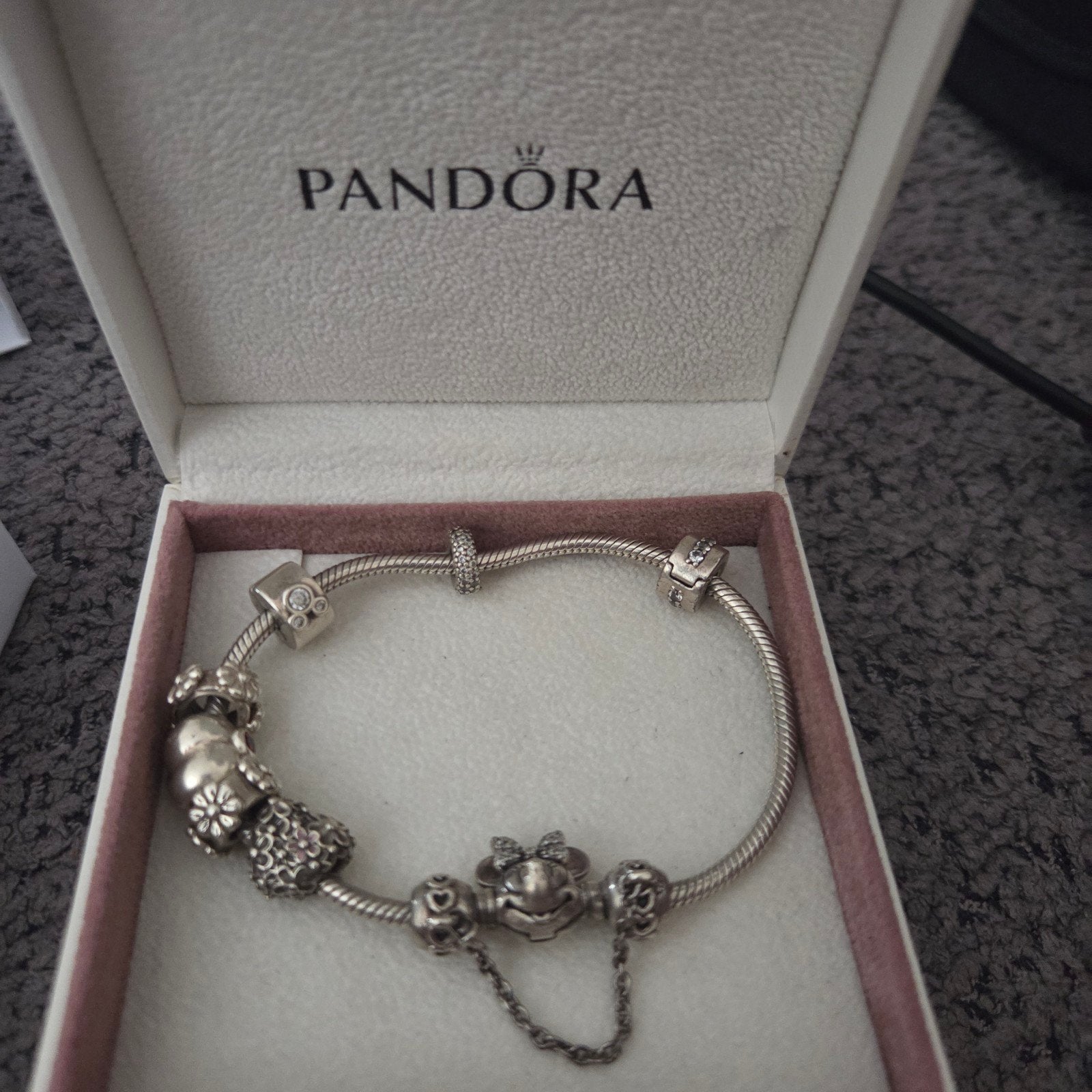 Pandora armband met originele Pandora bedels, Ophalen of Verzenden, Zo goed als nieuw, Zilver, Pandora
