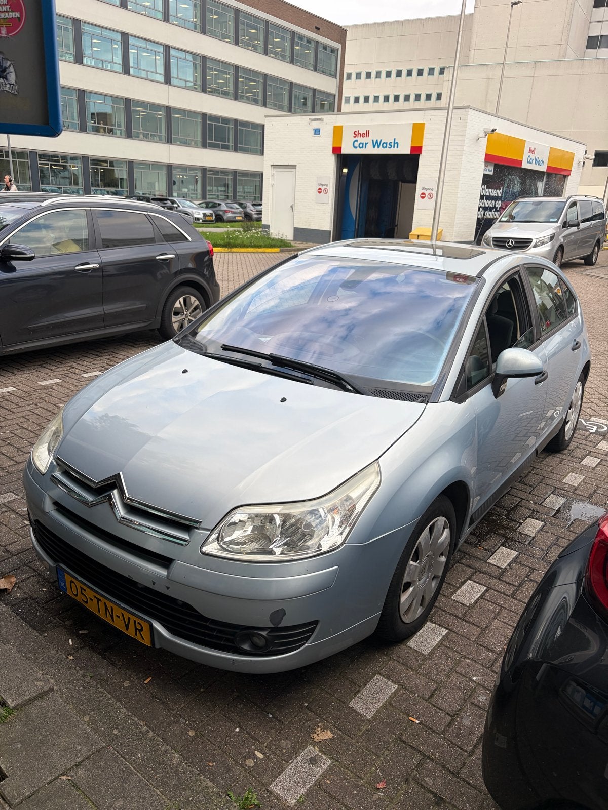 Citroën C4 1.6 16V Berline AUT 2006 Blauw, Auto's, Stof, Zwart, 4 cilinders, Blauw