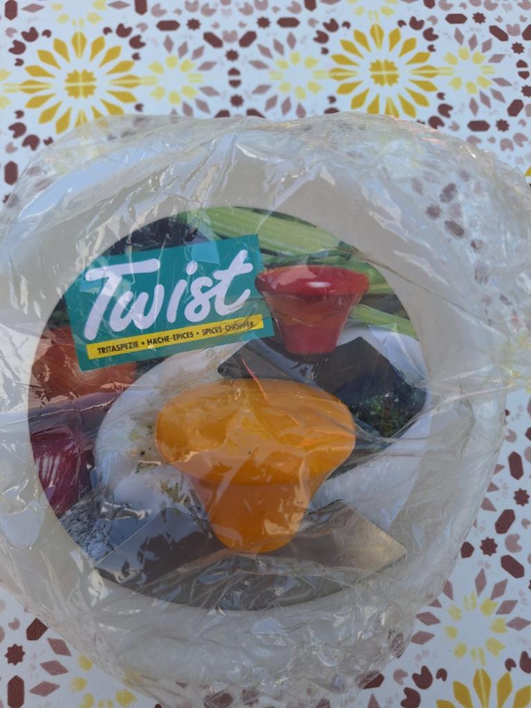 Twist kruidensnijder / hakker - DELBRU, Overige typen, Kunststof, Nieuw, Ophalen of Verzenden