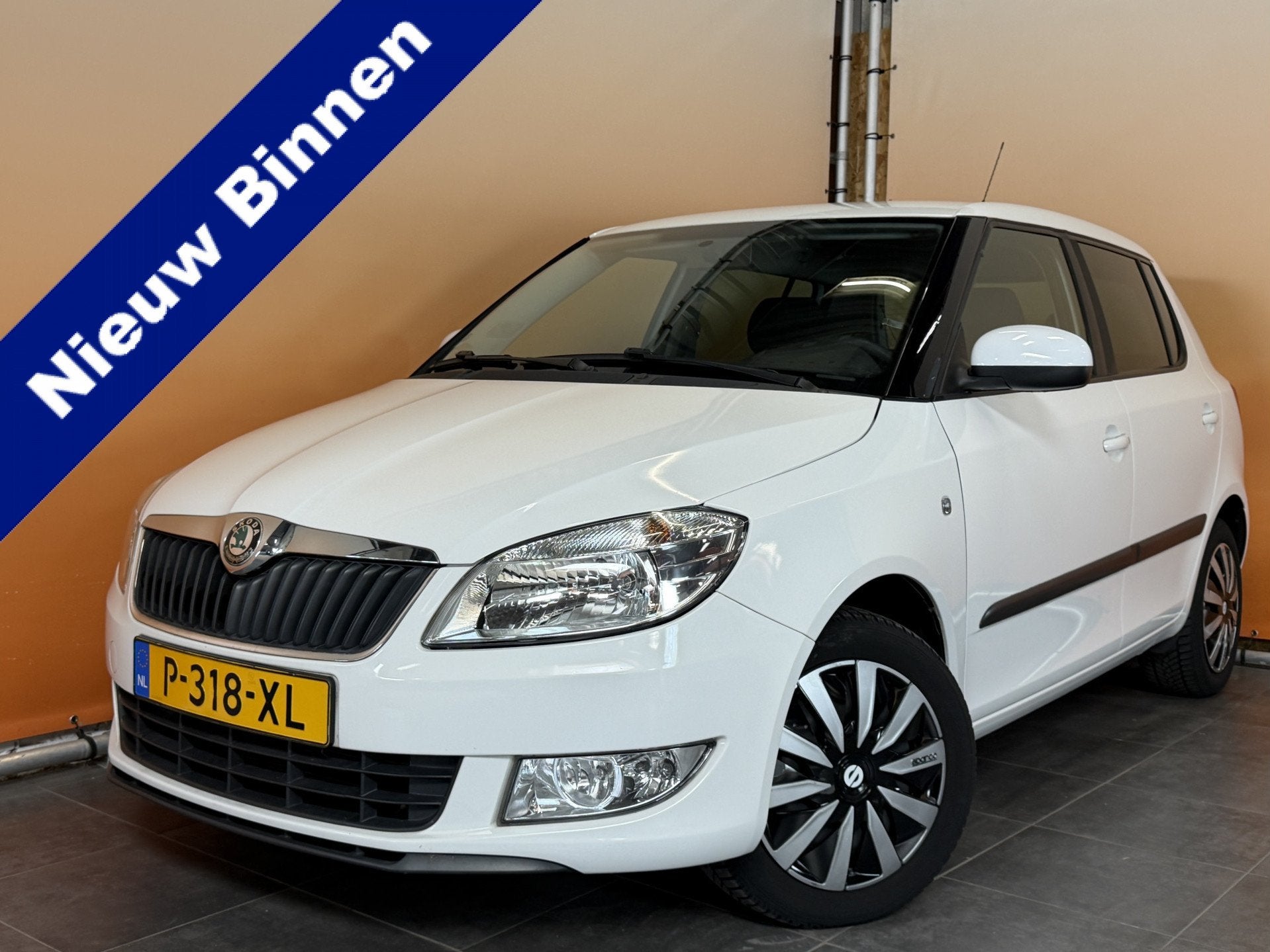 Skoda Fabia 1.2 TSI Scout airco (bj 2011), Auto's, Voorwielaandrijving, Euro 5, Zwart, 4 cilinders