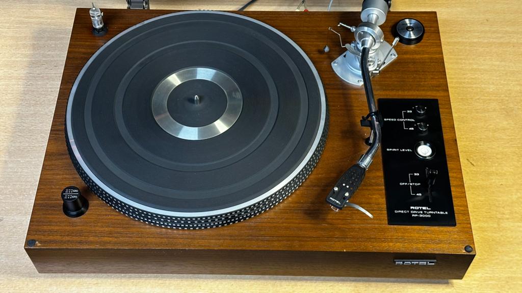 Rotel rp-3000 draaitafel, Ophalen, Zo goed als nieuw, Platenspeler, Overige merken