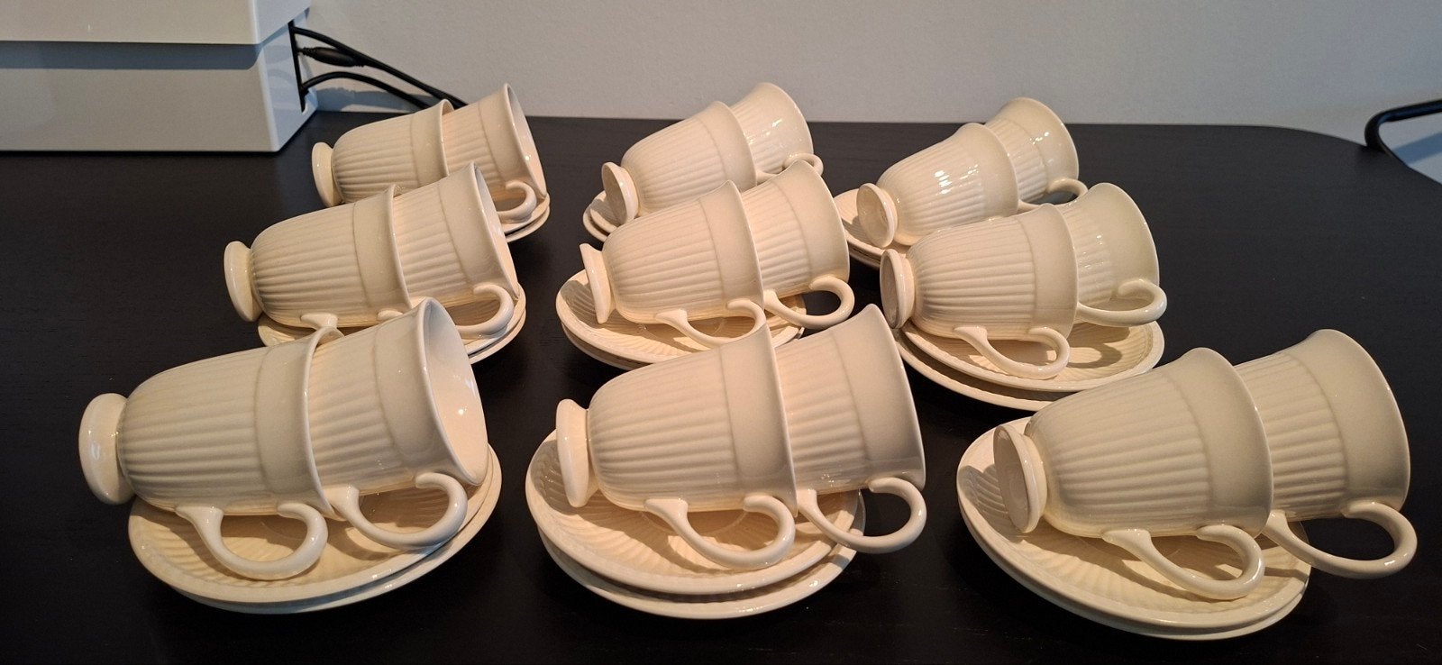 Wedgwood Edme Kop en Schotel Set - 18 Stuks, Klassiek, Ophalen of Verzenden, Zo goed als nieuw, Kop(pen) en/of Schotel(s)