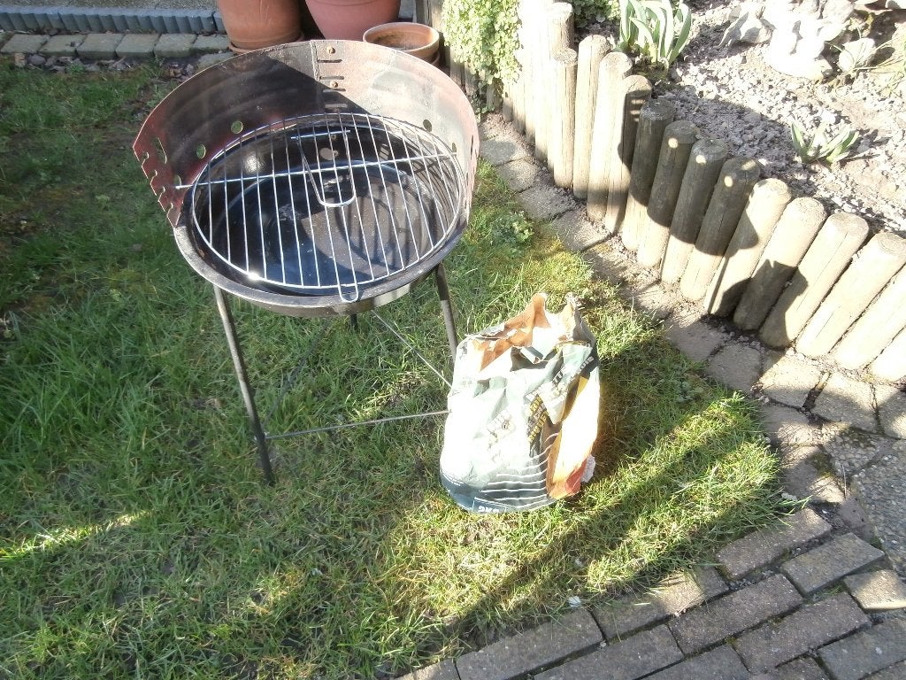 Barbecue houtskool ijzer gebruikt houtskoolbarbecue, Ophalen of Verzenden, Gebruikt