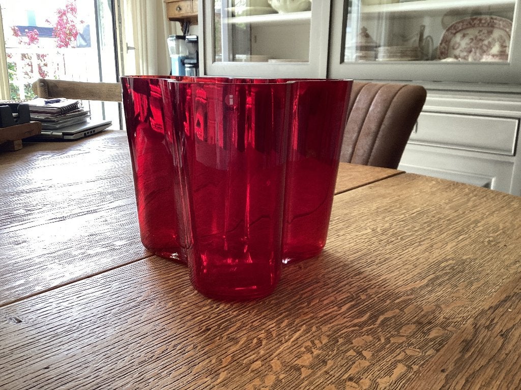 Alvar Aalto limited rode vaas., Ophalen, Zo goed als nieuw, Rood, Glas