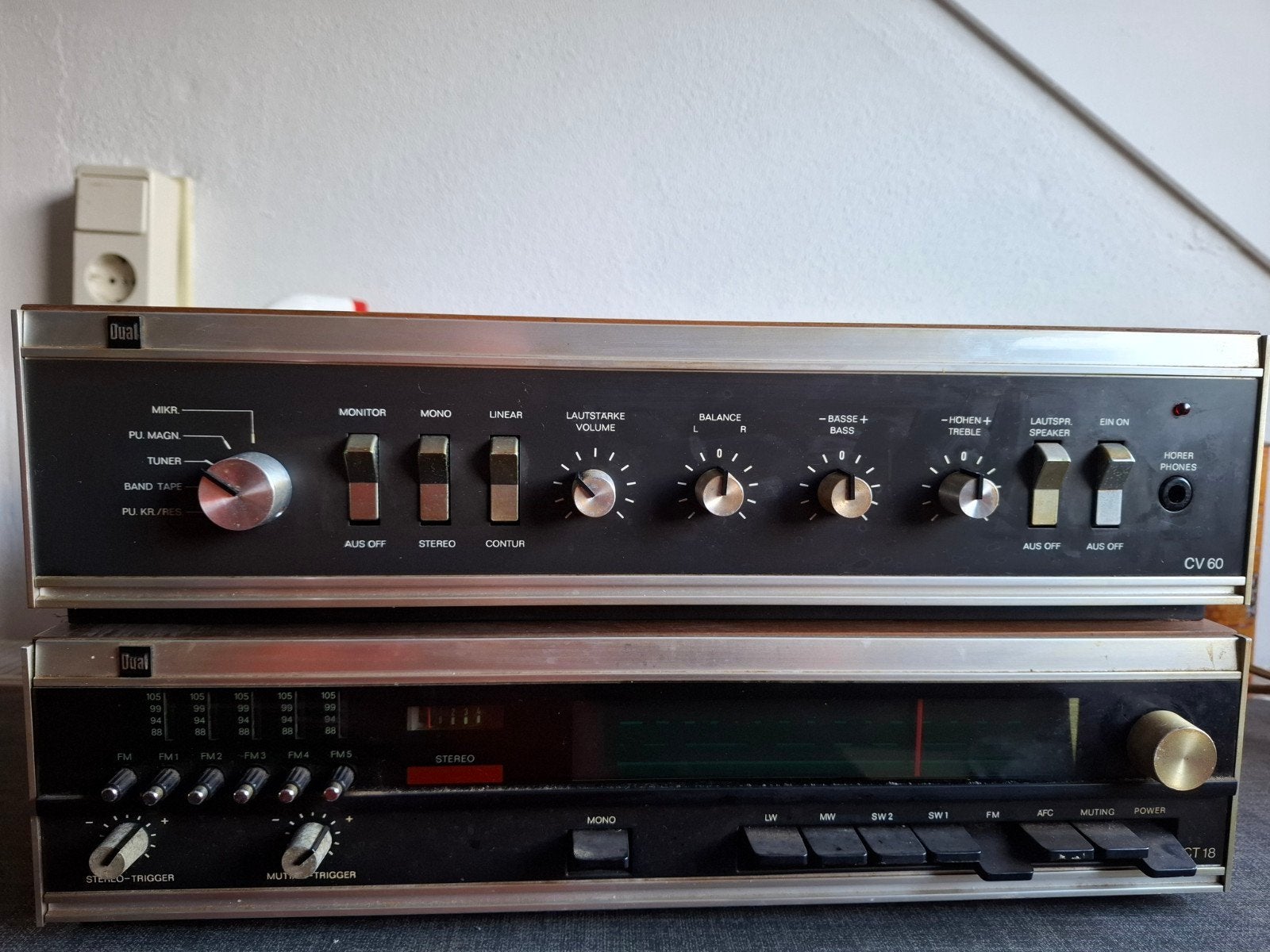 Dual CV 60 versterker met Dual CT 18 tuner, Overige merken, Gebruikt, Ophalen of Verzenden, Minder dan 60 watt