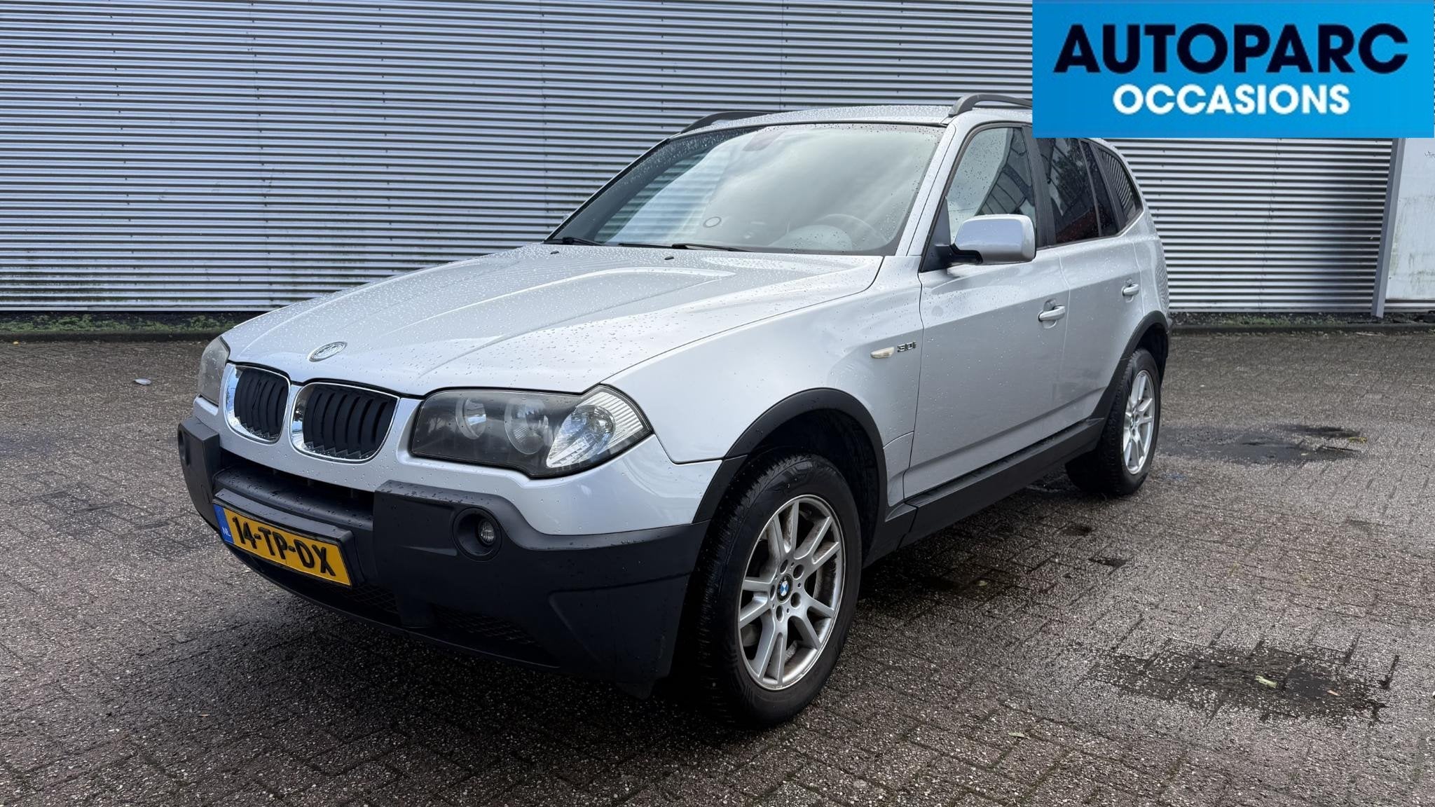 BMW X3 3.0i AUTOMAAT, LEDER, AIRCO, CRUISE CONTROLE BOEKJE,, Auto's, Automaat, Stof, Gebruikt, Zwart