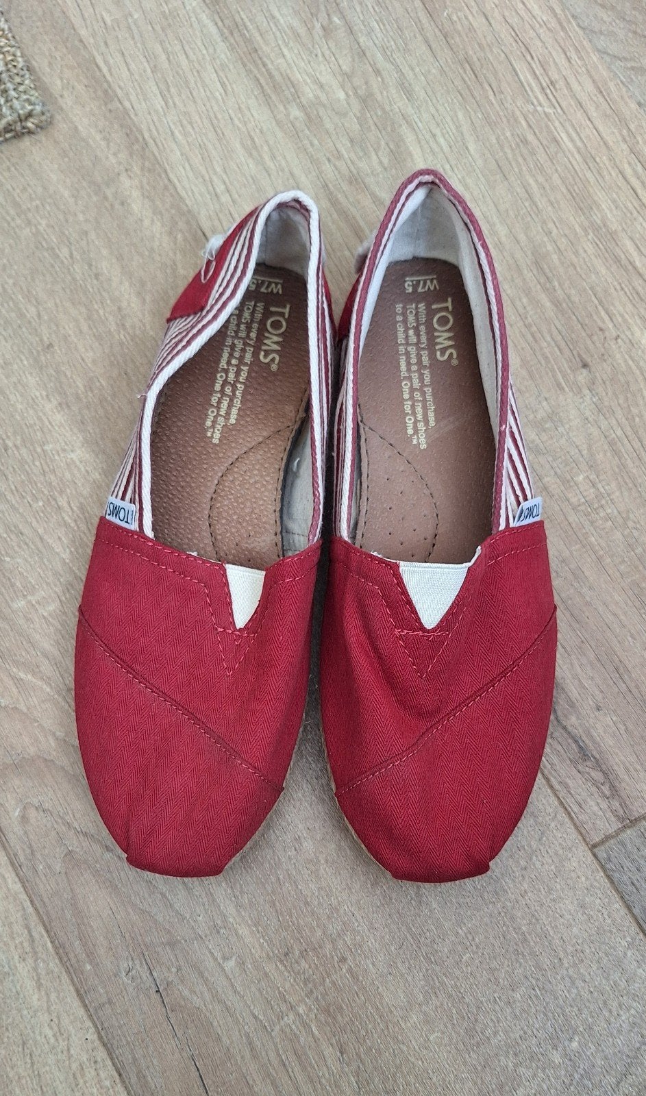 TOMS rode espadrilles met streepjes, maat 37.5, Kleding | Dames, Ophalen of Verzenden, Toms, Espadrilles of Moccasins, Gedragen