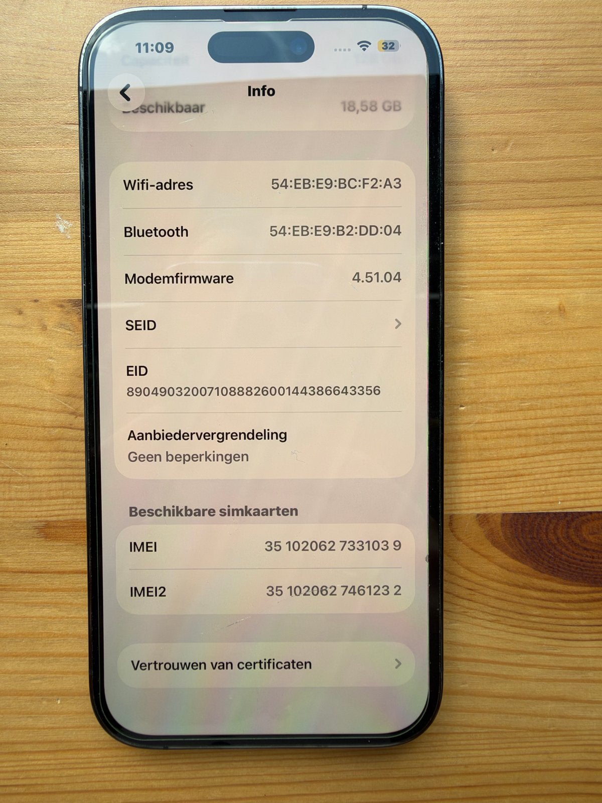 Foto 11 van iPhone 14 Pro 128 GB Paars - 84% batterij, onbeschadigd