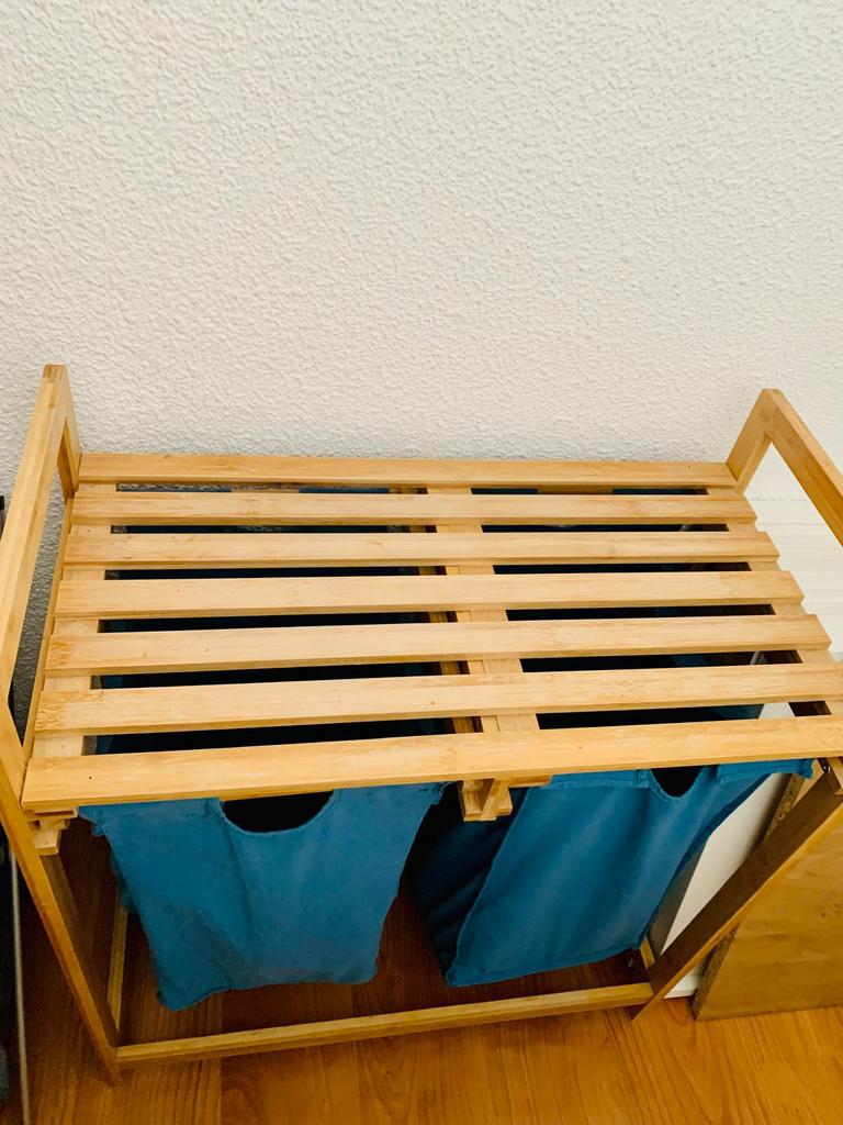 IKEA Molger spiegel en wasmand hout badkamer, Huis en Inrichting, (Half)hoge kast, Minder dan 50 cm, Ophalen of Verzenden, Zo goed als nieuw