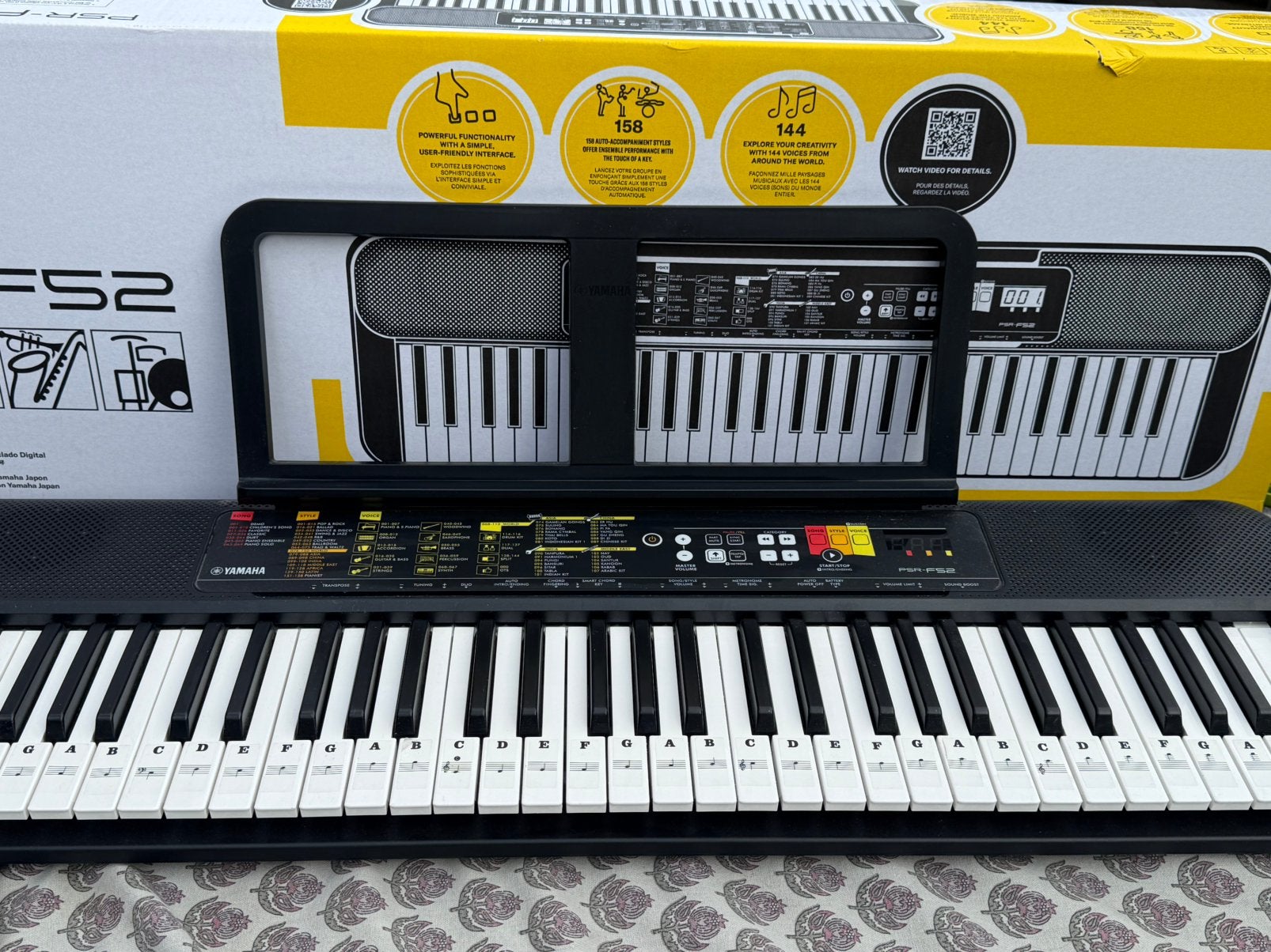 Yamaha f52 1X GEBRUIKT, Ophalen of Verzenden, Zo goed als nieuw, 61 toetsen, Yamaha
