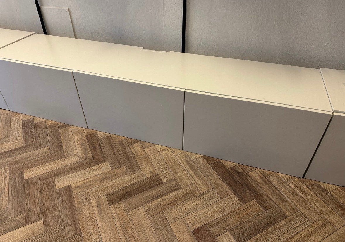 Ikea besta tv meubel met deuren en kabeldoorvoer, Ophalen, Gebruikt