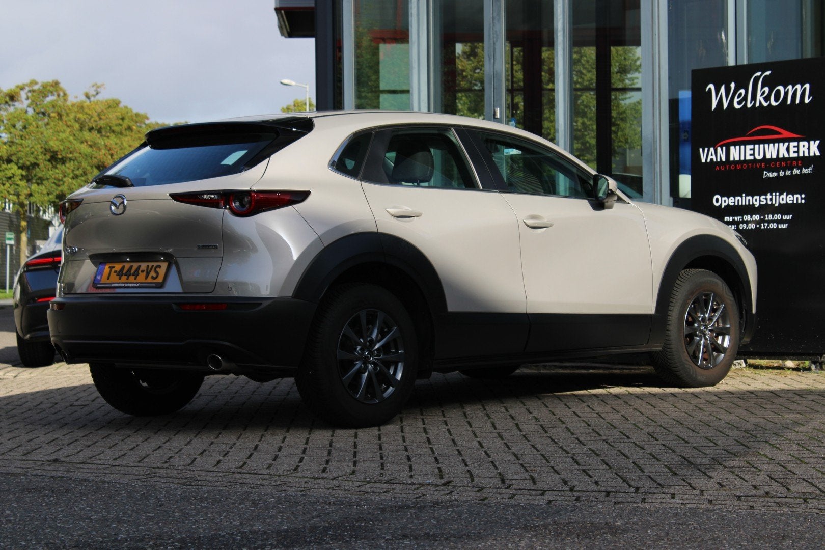 Mazda Cx-30 E-Skyactiv G 122pk Aut Comfort | Carplay & Andro, Auto's, Stof, Gebruikt, 4 cilinders, Bruin
