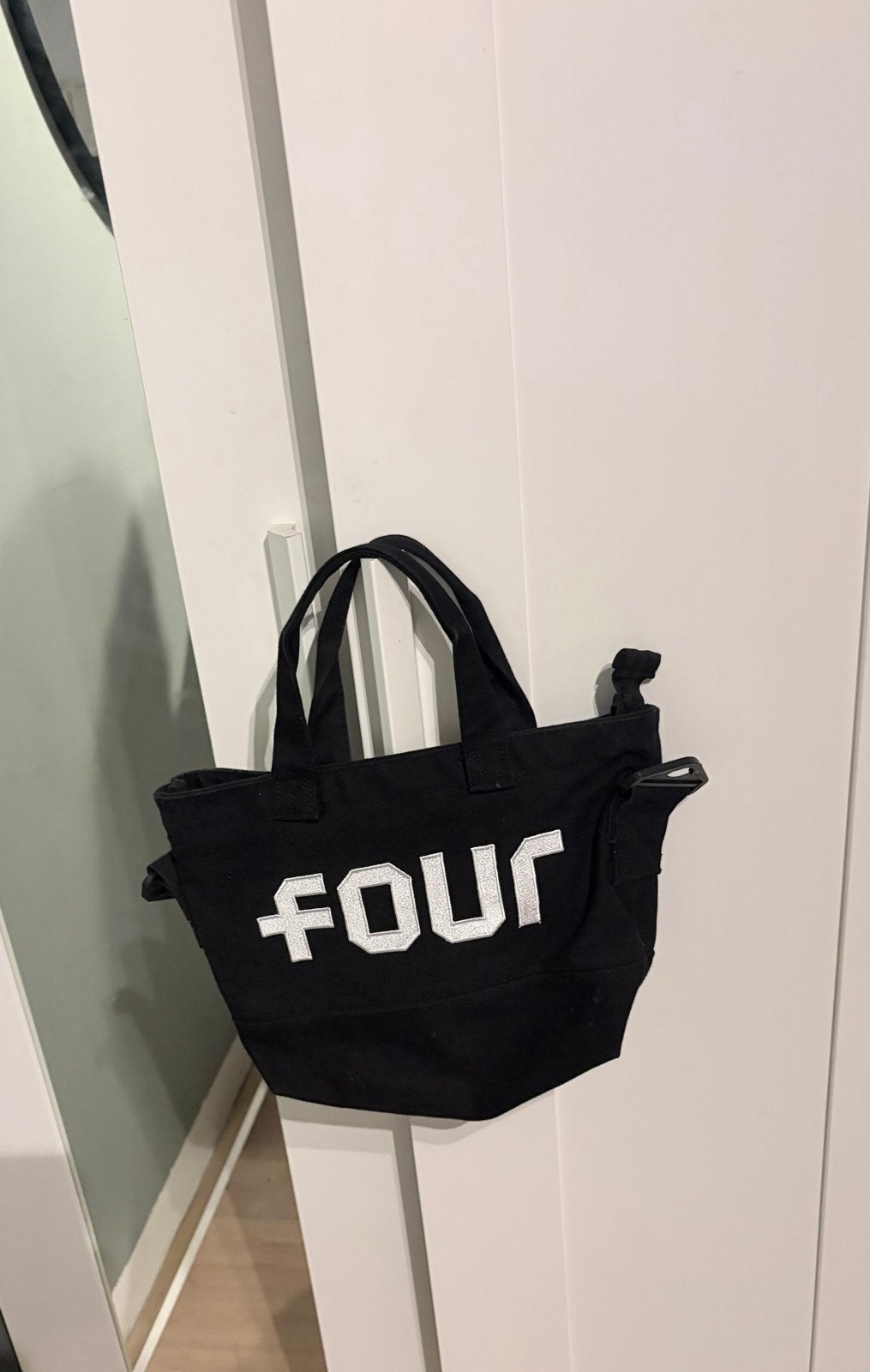 FOUR Amsterdam mini bag inclusief four band, Sieraden, Tassen en Uiterlijk, Verzenden, Zo goed als nieuw, Zwart, Handtas