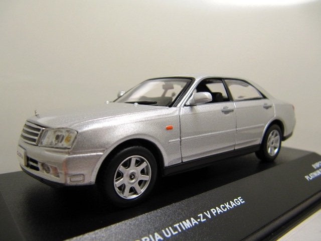 Nissan Gloria Y34 Ultima-Z V Package 1:43 J Coll. Cedric, Ophalen of Verzenden, Nieuw, Auto, Overige merken
