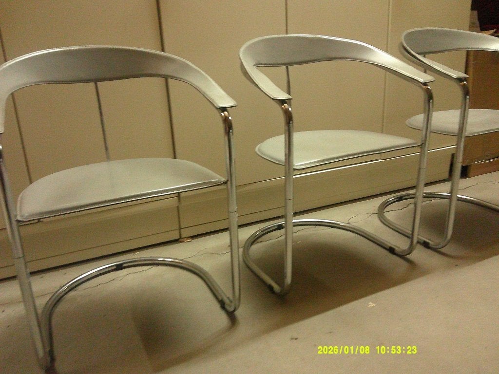 3 prachtige stevige lederen designstoelen -Zeer goede staat., Ophalen