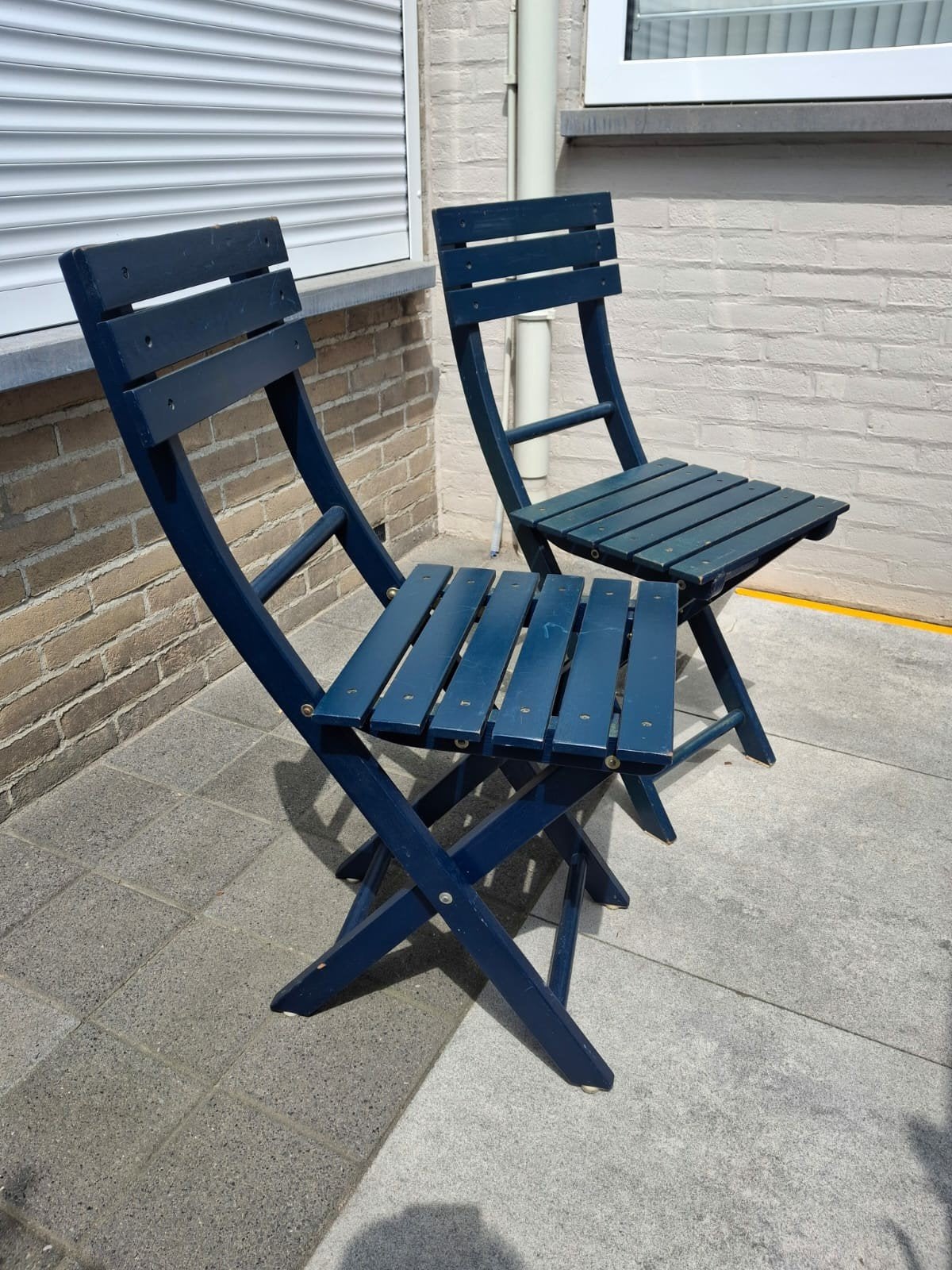 2x Blauwe inklapbare bistro stoeltjes, Ophalen, Gebruikt, Hout, Inklapbaar