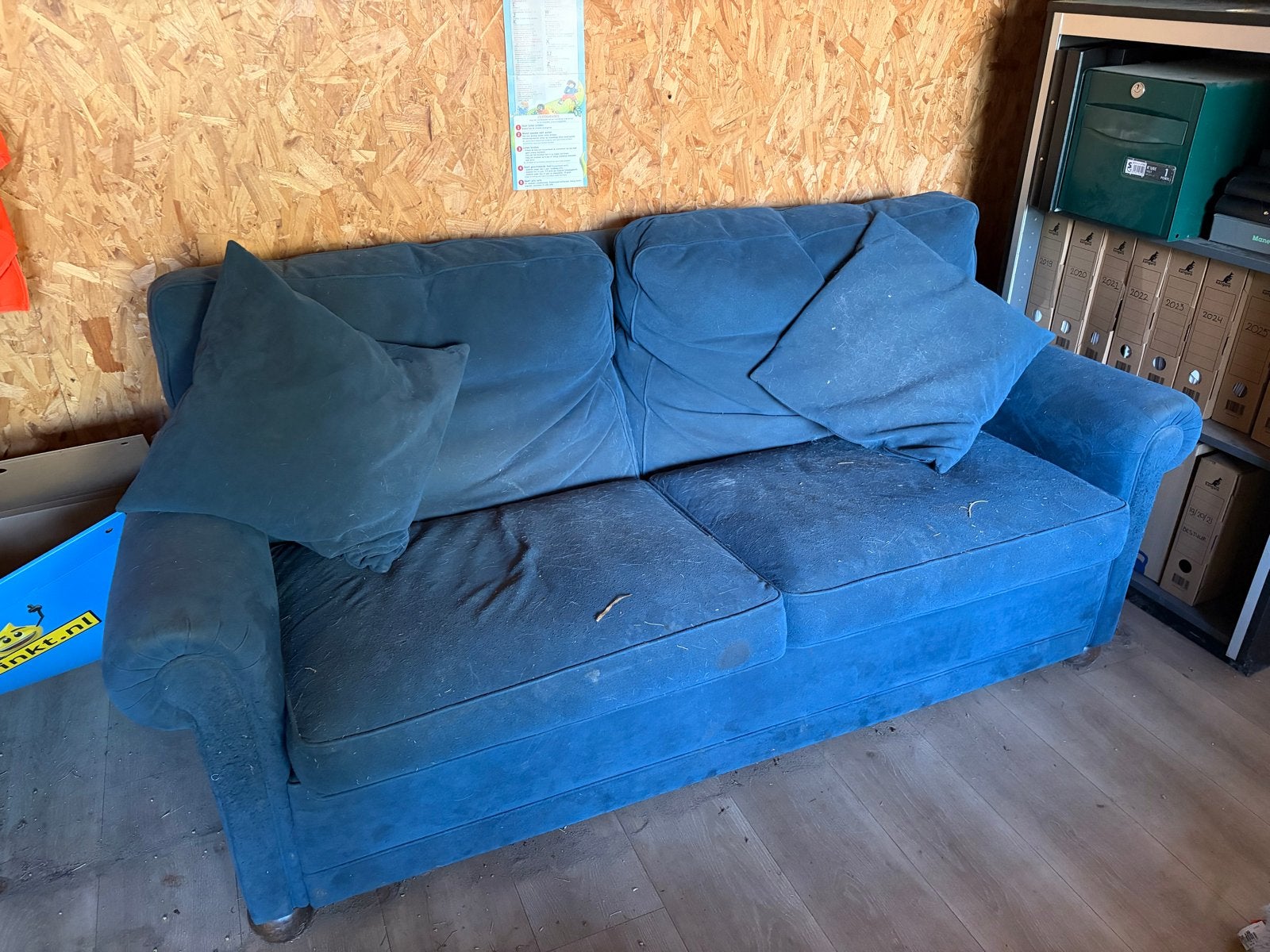 Comfortabele blauwe tweezitsbank, Ophalen, Gebruikt, 150 tot 200 cm, Tweepersoons