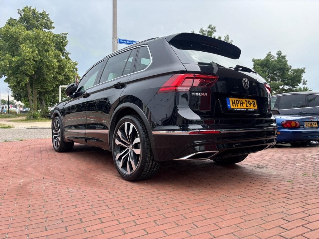 Volkswagen Tiguan 2.0 TSI 4MOTION HIGHLINE BUSINESS R 220PK!, Auto's, Volkswagen, Automaat, 1998 cc, Gebruikt, Euro 6