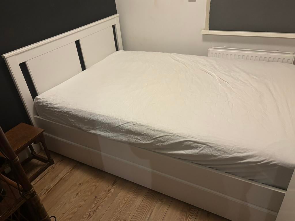 Ikea Songesand bed 140 x 200 (compleet), Wit, Tweepersoons, Zo goed als nieuw, Hout