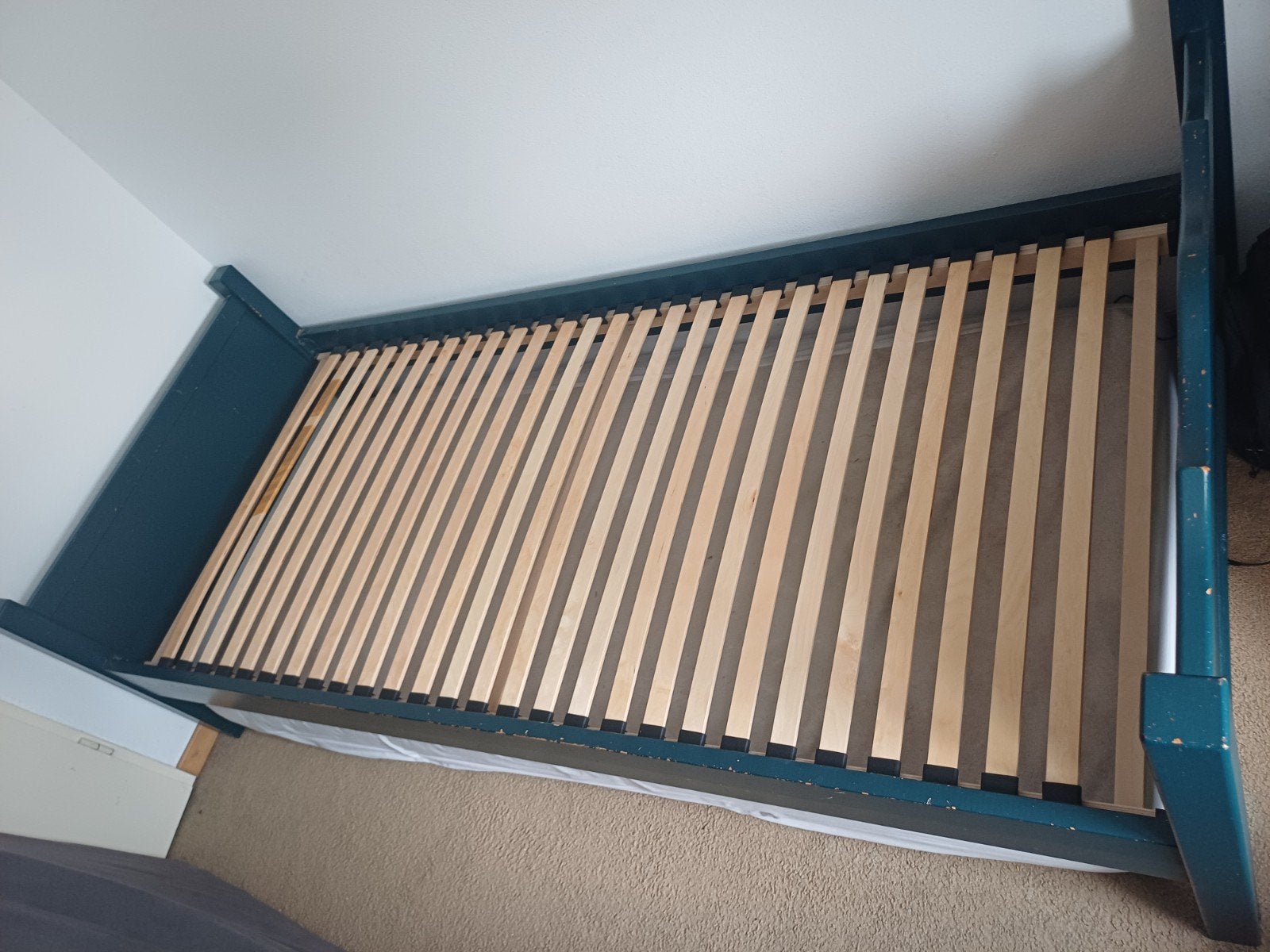 houten bed met lattenbodem 90x200, Ophalen, Gebruikt, 90 cm, Eenpersoons