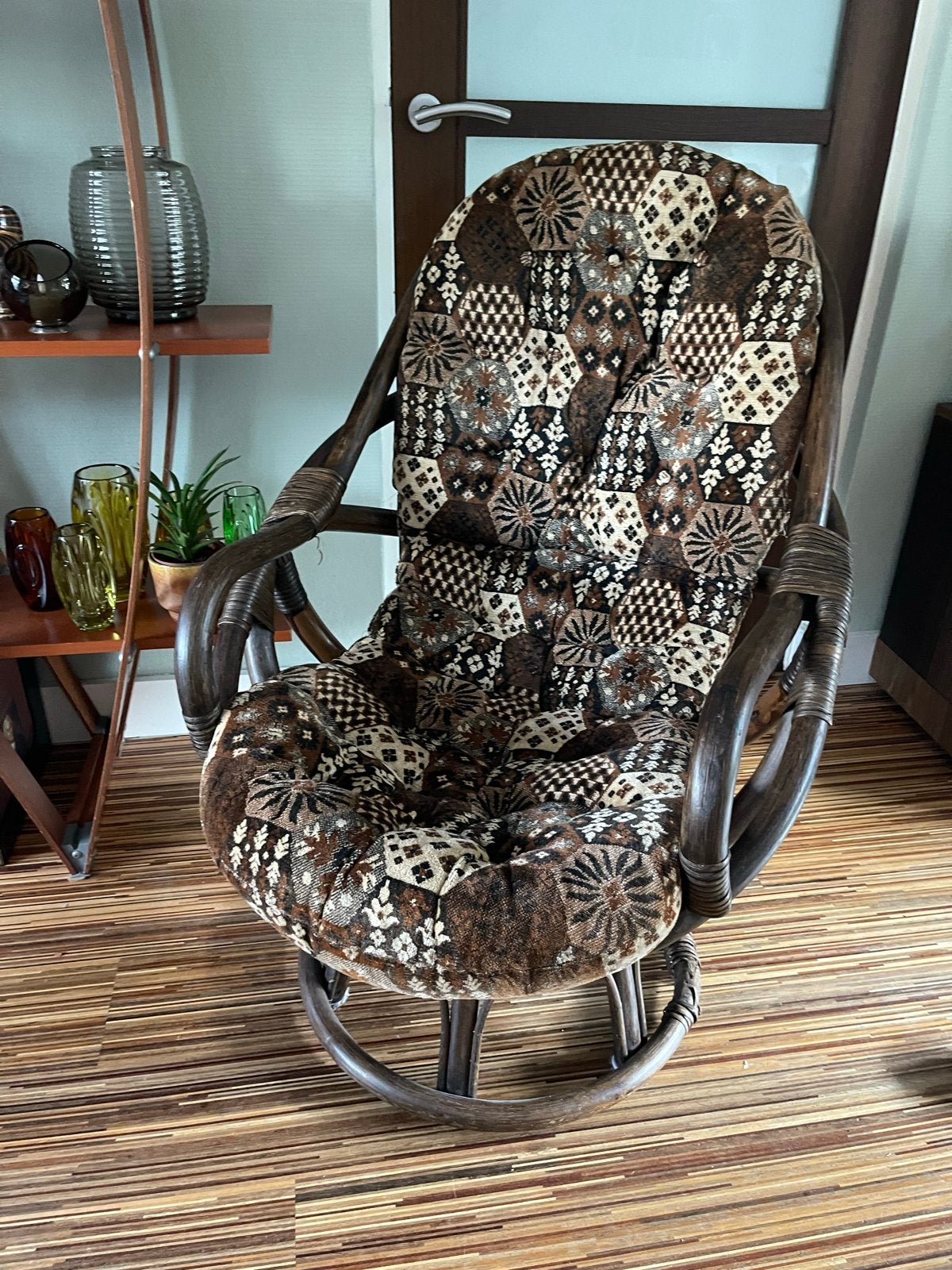 Vintage rotan manou bamboe bohemian draaistoel met kussen, Huis en Inrichting, Stoelen, Gebruikt, Eén, Riet of Rotan, Bruin, Ophalen of Verzenden