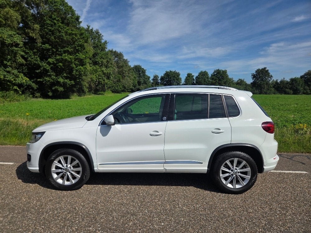 Volkswagen Tiguan 2016 Wit, Auto's, Automaat, Beige, 4 cilinders, 1984 cc